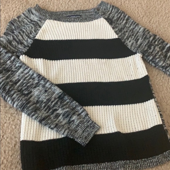 American Living Black and White Sweater - Picture 3 of 5